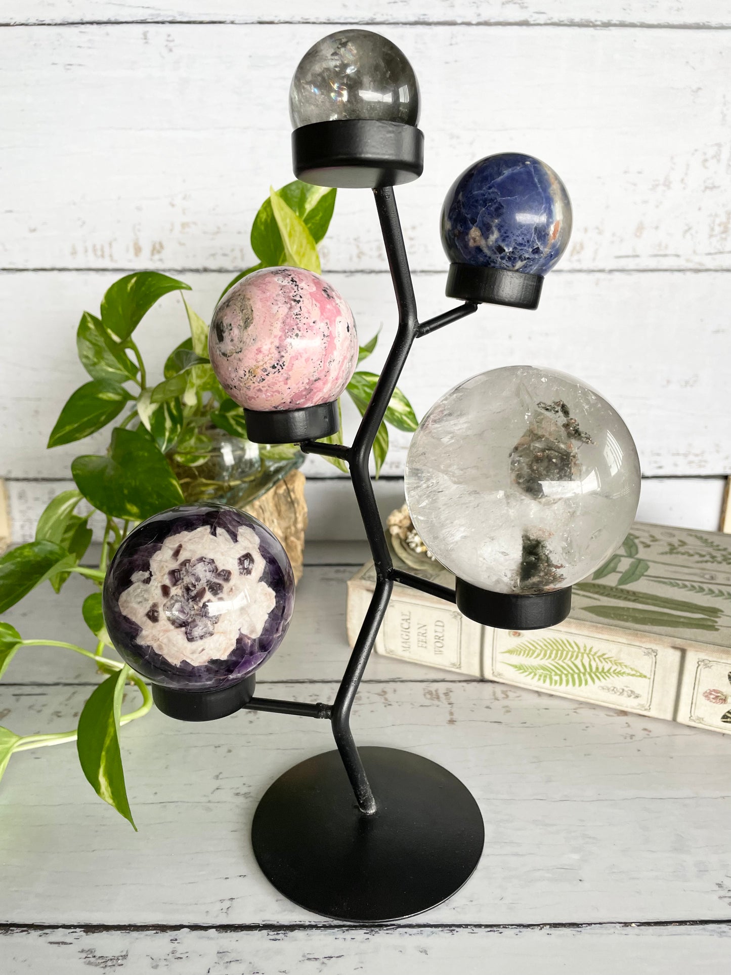 Crystal Sphere Holder ~ Black