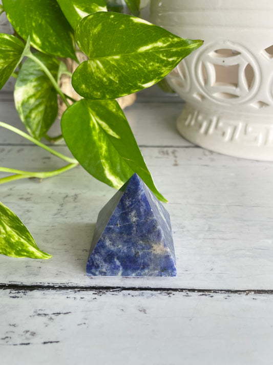 Sodalite Pyramid