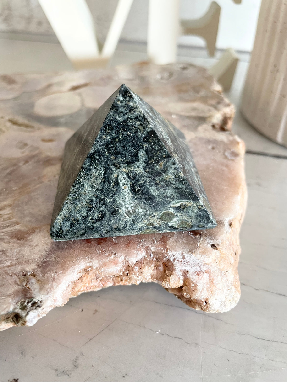 Kambaba Jasper Pyramid
