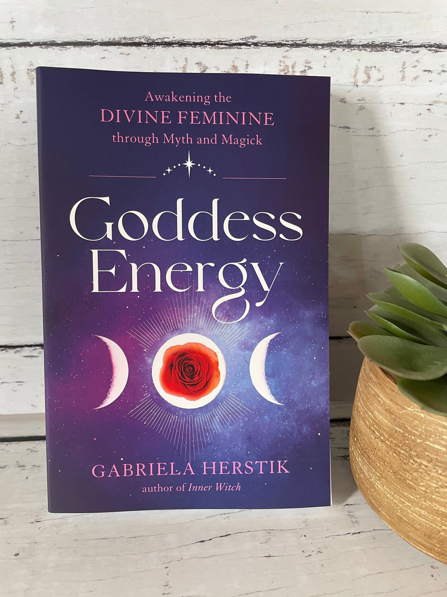 Goddess Energy ~ Awakening the divine feminine through myth & magick