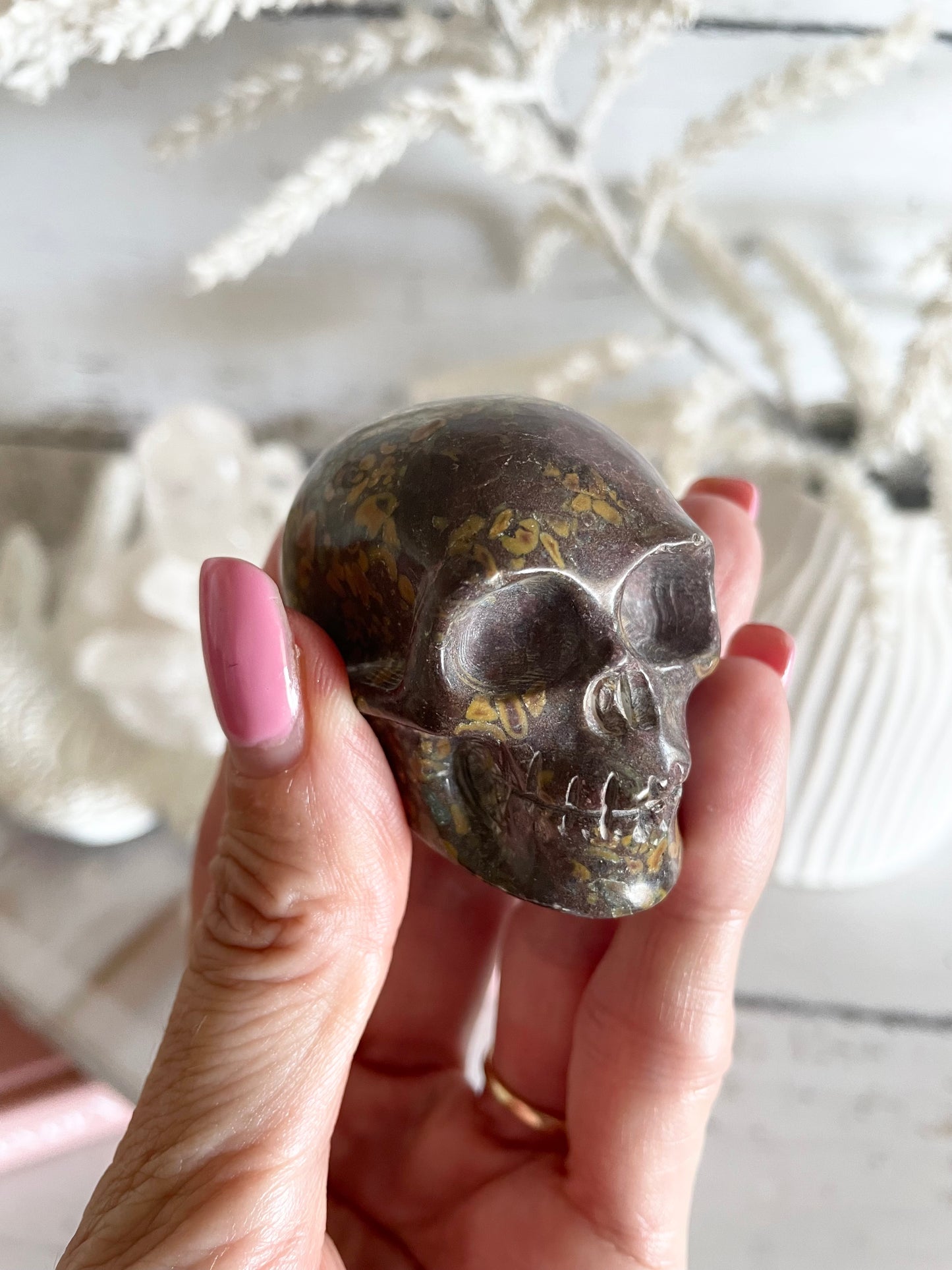 Calligraphy Jasper Skull