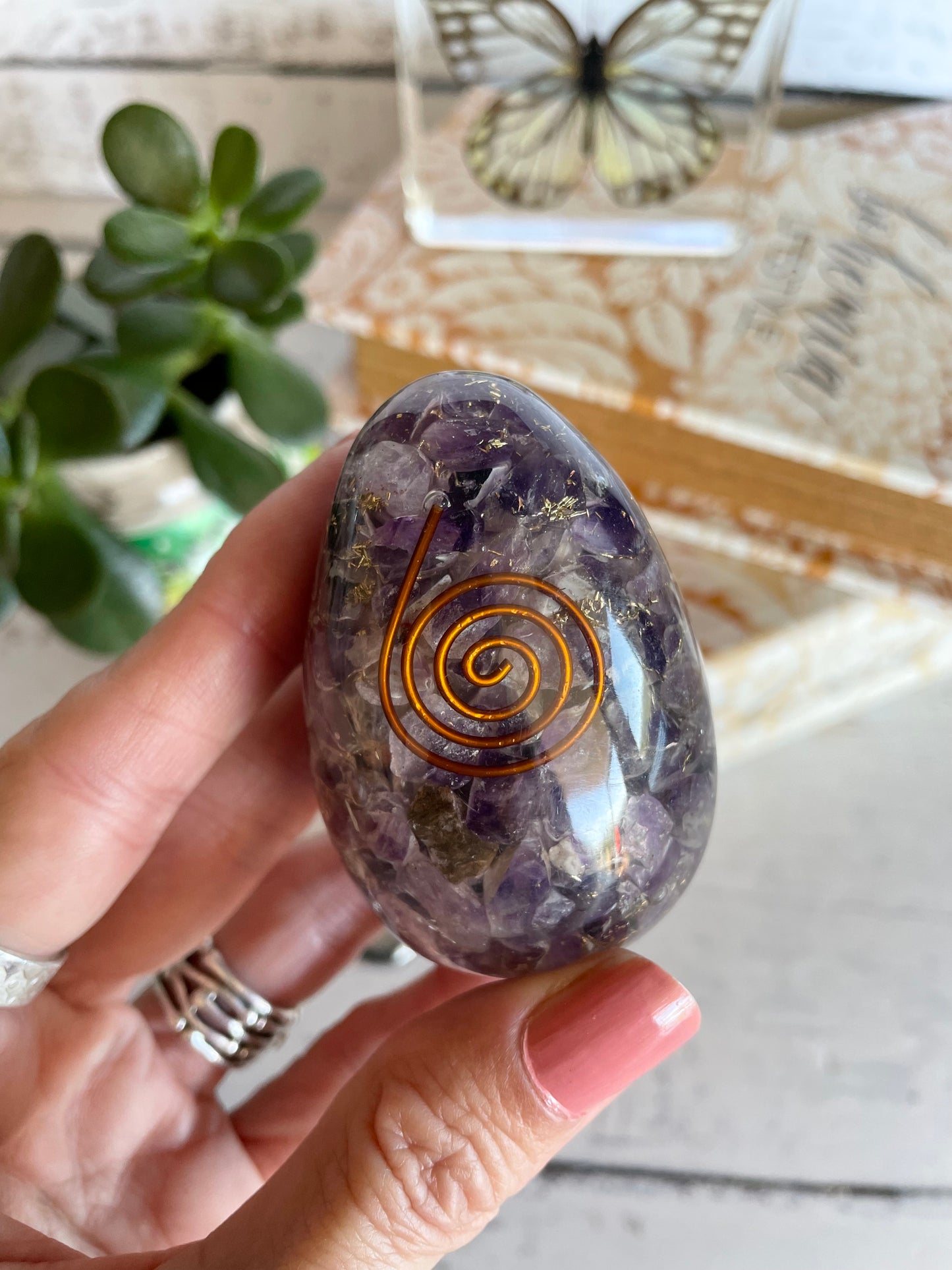 Orgone Egg - Amethyst Includes Hematite Ring