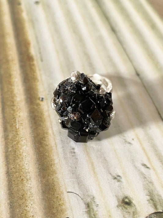 Raw Garnet hammered Ring - size 6.5-10 adjustable