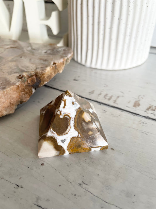 Spotted Agate Pyramid