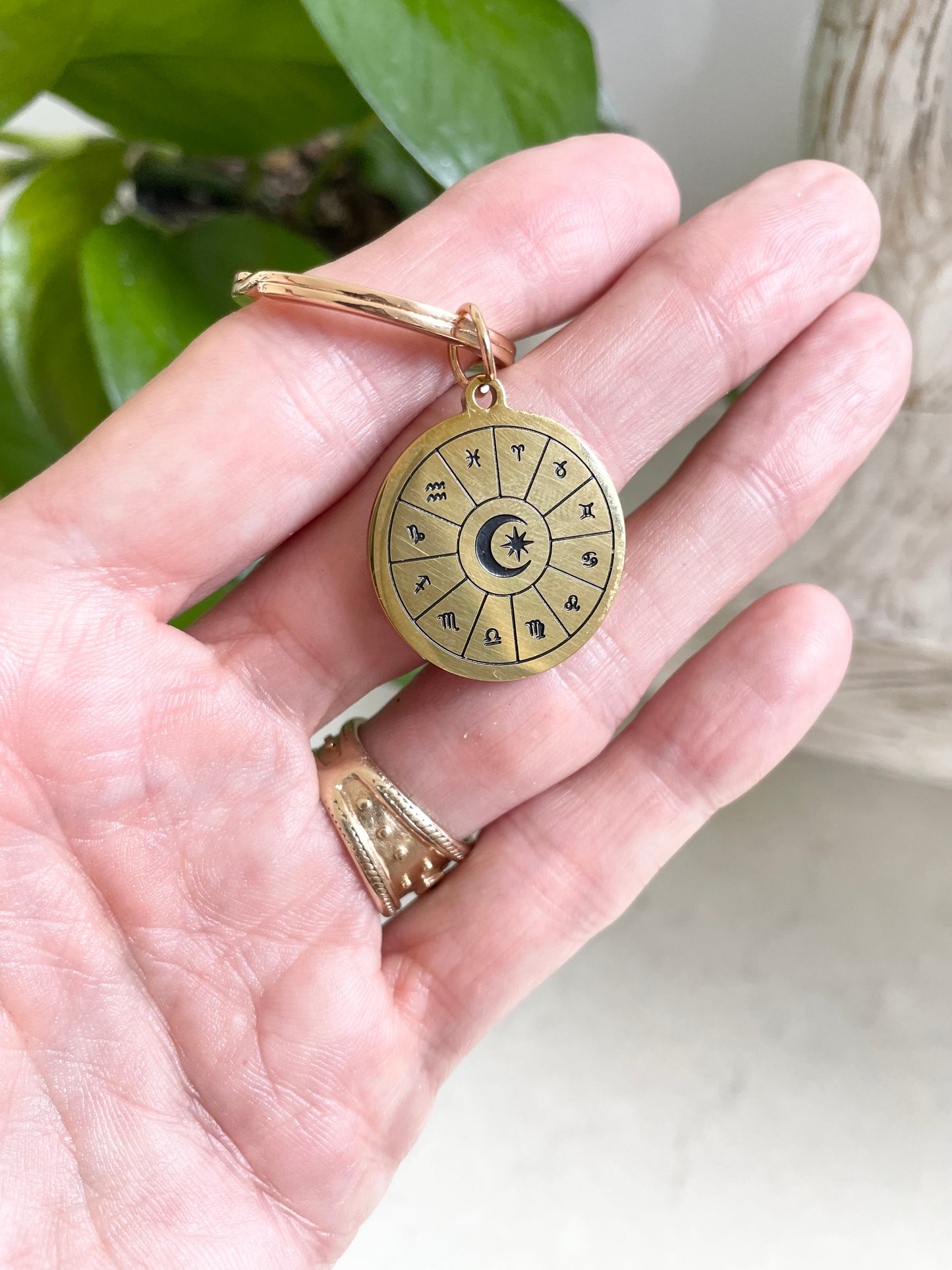 Astrology Wheel Gold Keychain