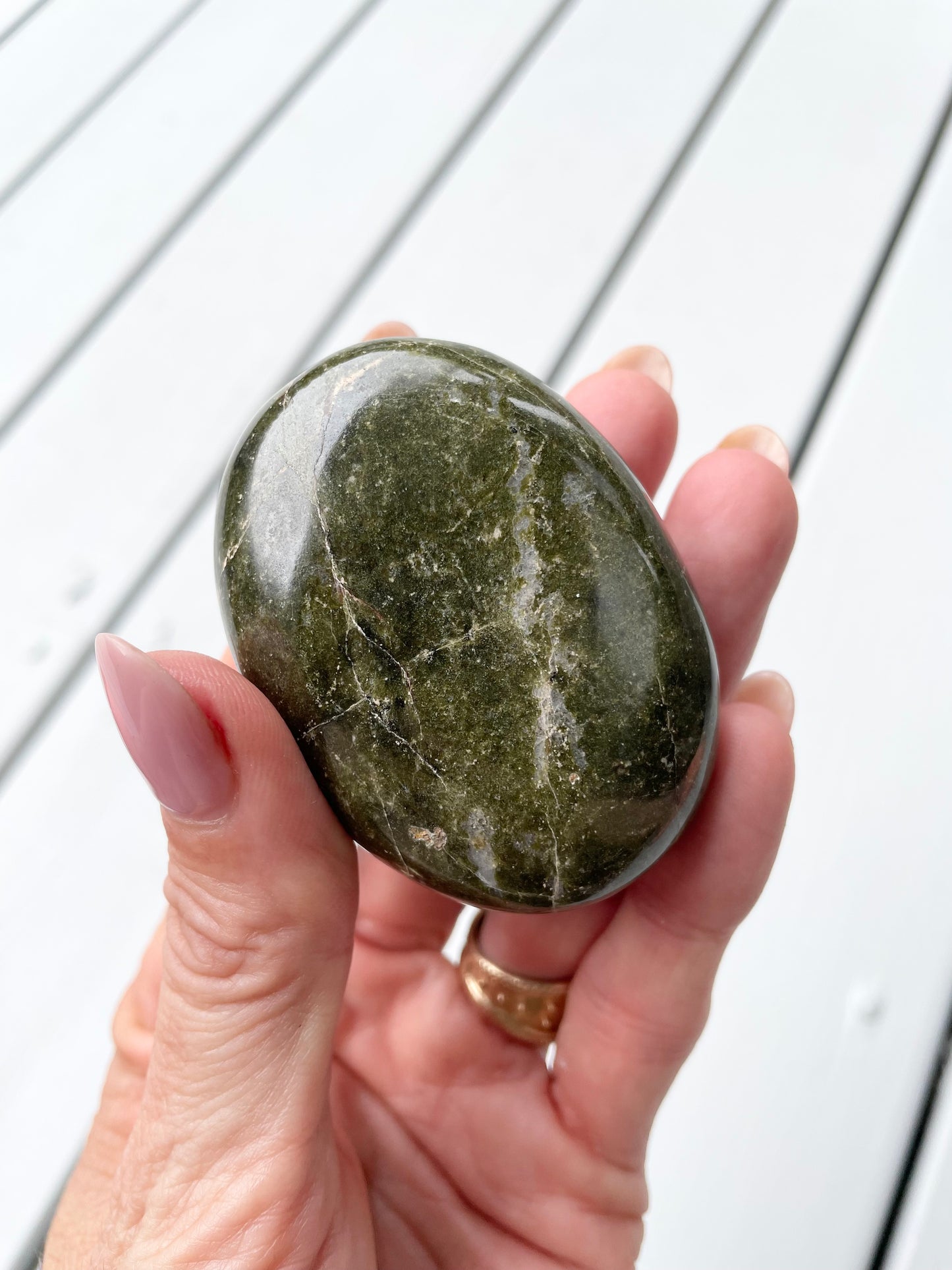 Vasanite Pillow /Palm Stone