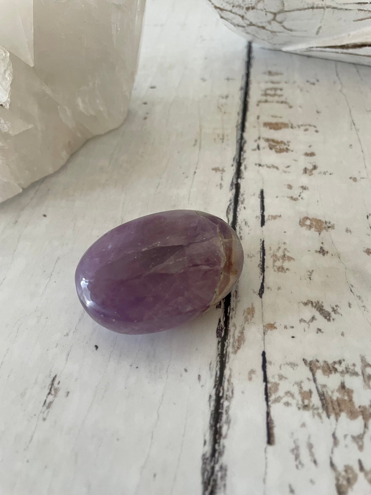 Amethyst Pillow Palm Stone