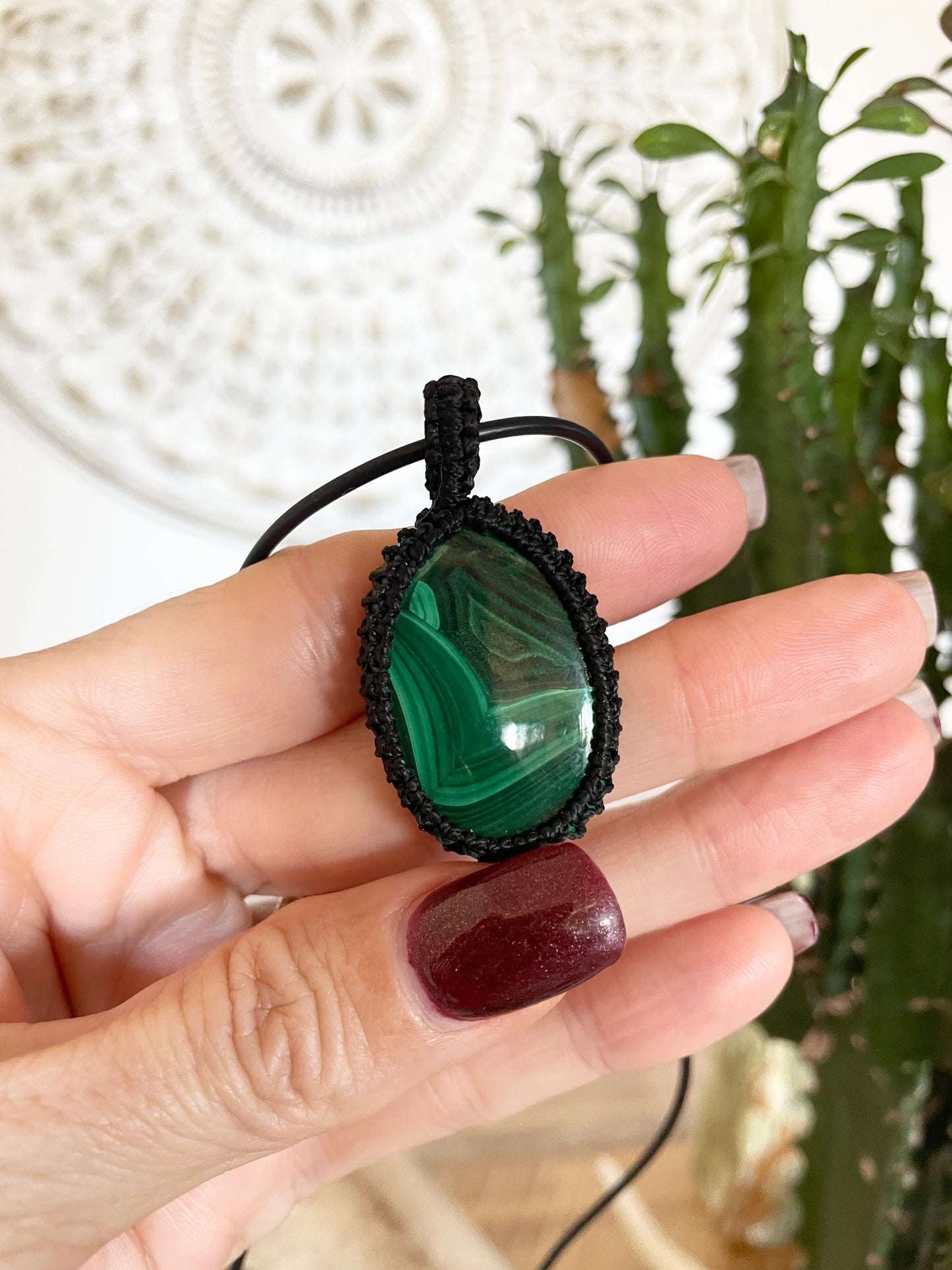Macrame Pendant ~ Malachite
