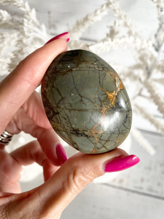 Cherry Creek Jasper Palm Stone