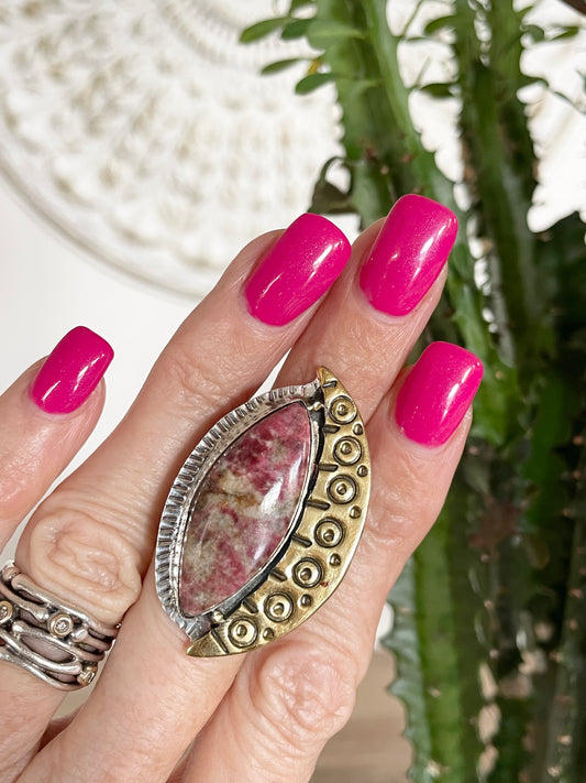 Thulite adjustable ring ~ sizes 6.5-10