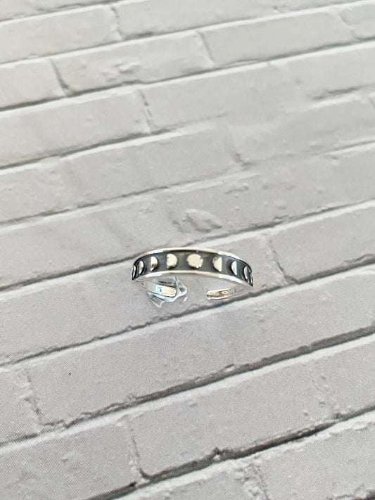 Silver Toe Ring ~ Moon Phases