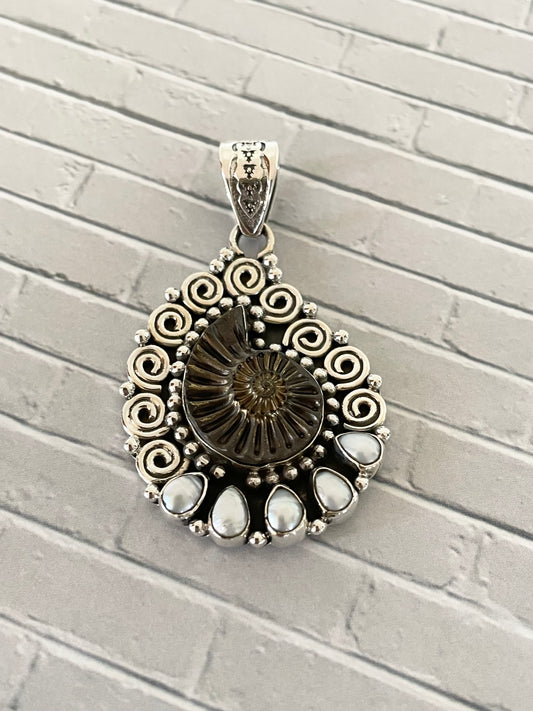 Ammonite & Pearl Pendant