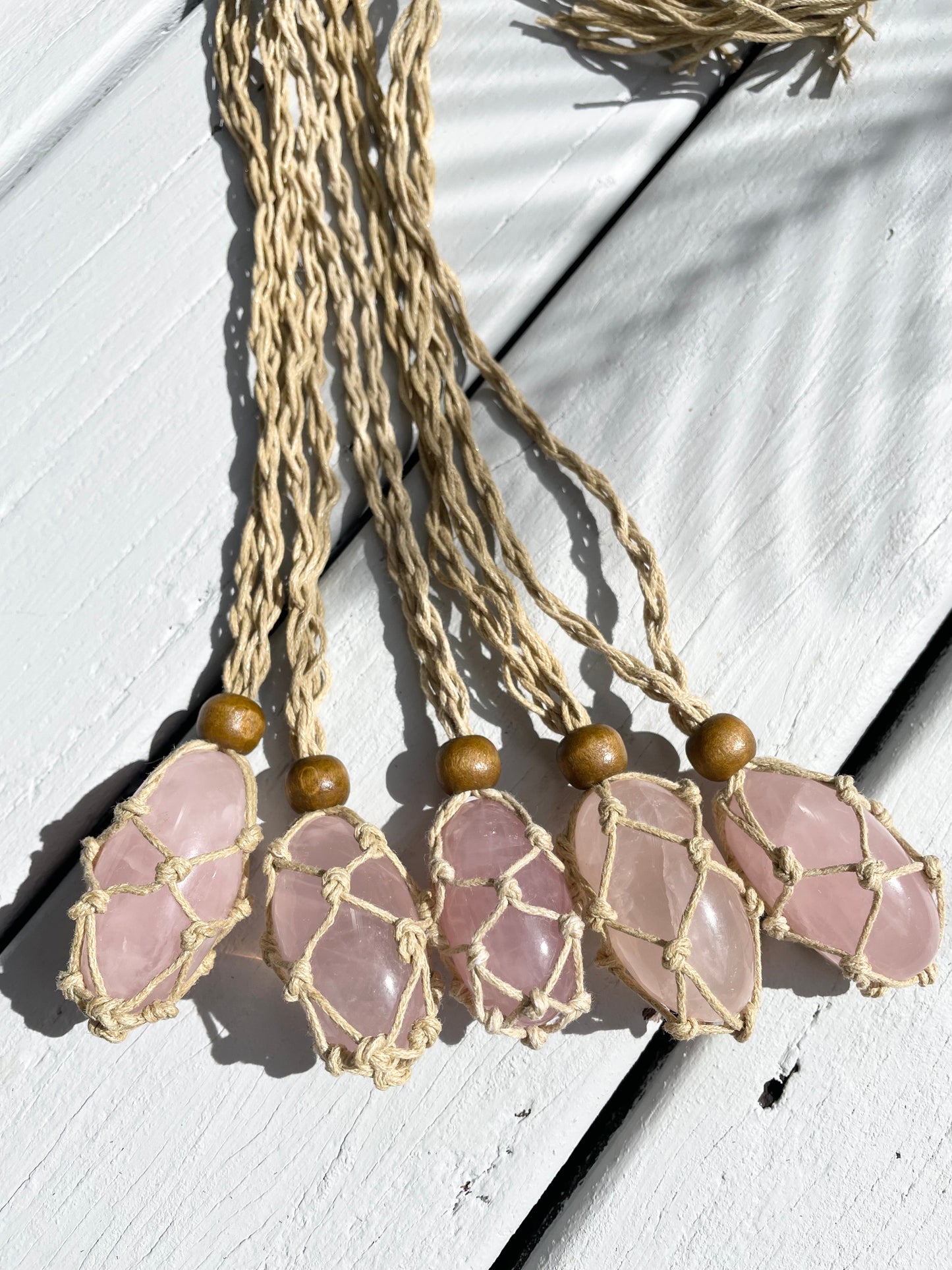 Macrame adjustable crystal necklace - Rose Quartz