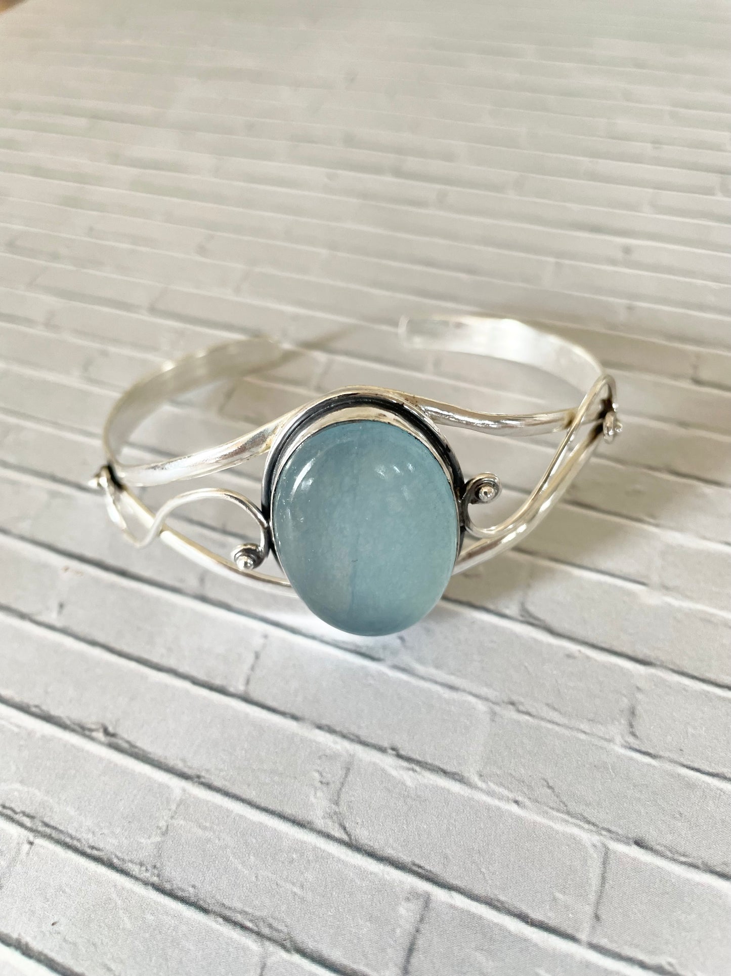 Chalcedony silver cuff