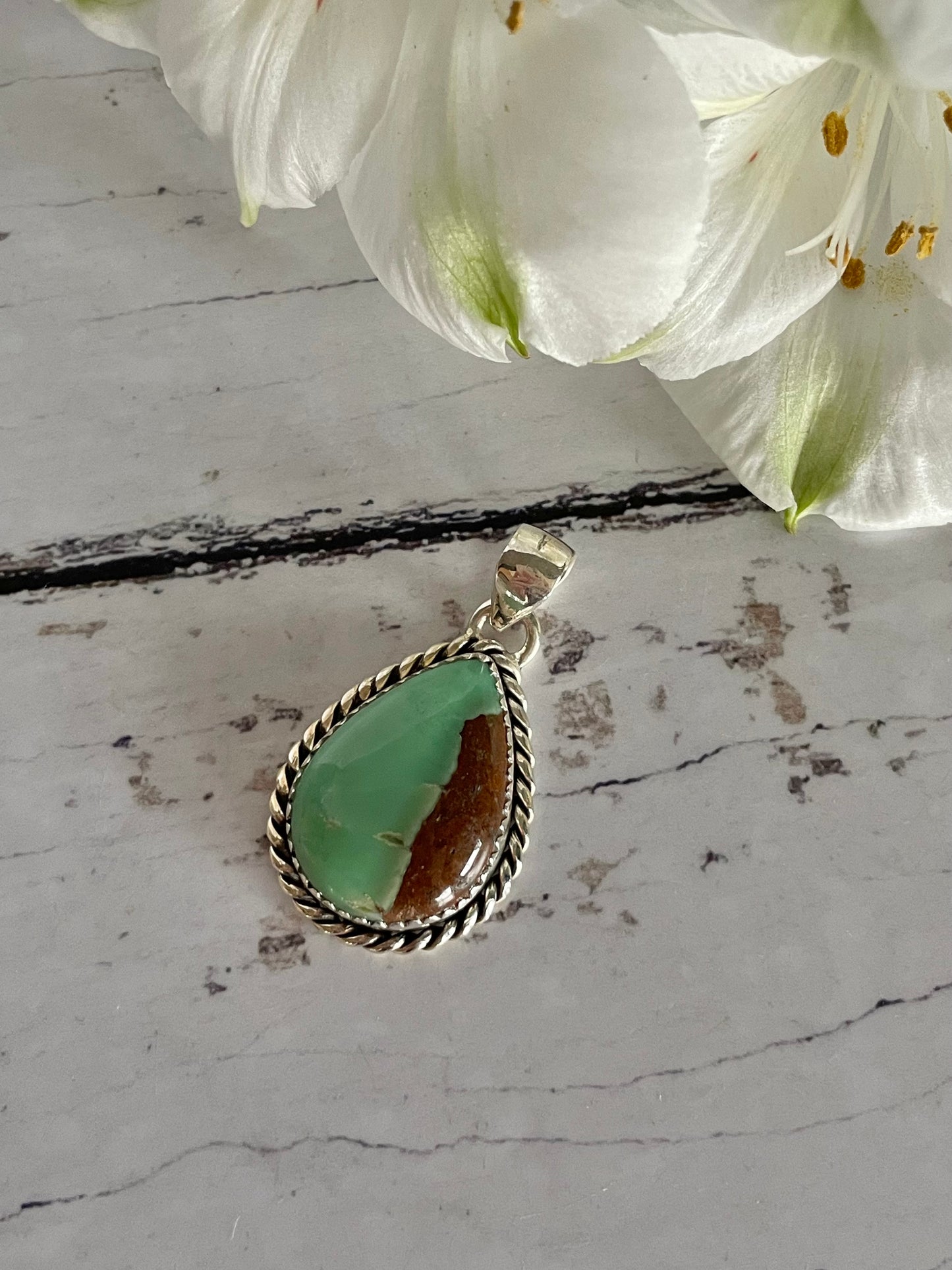 Chrysoprase Silver Pendant