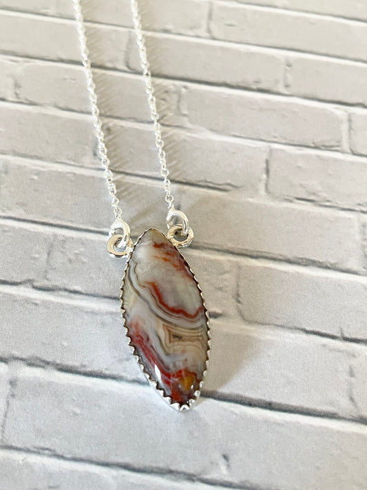 Mexican Laguna Lace Agate Necklace