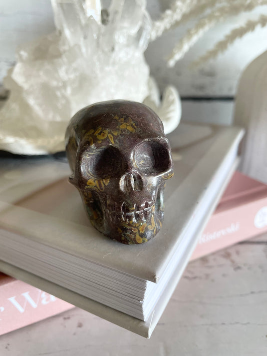 Calligraphy Jasper Skull