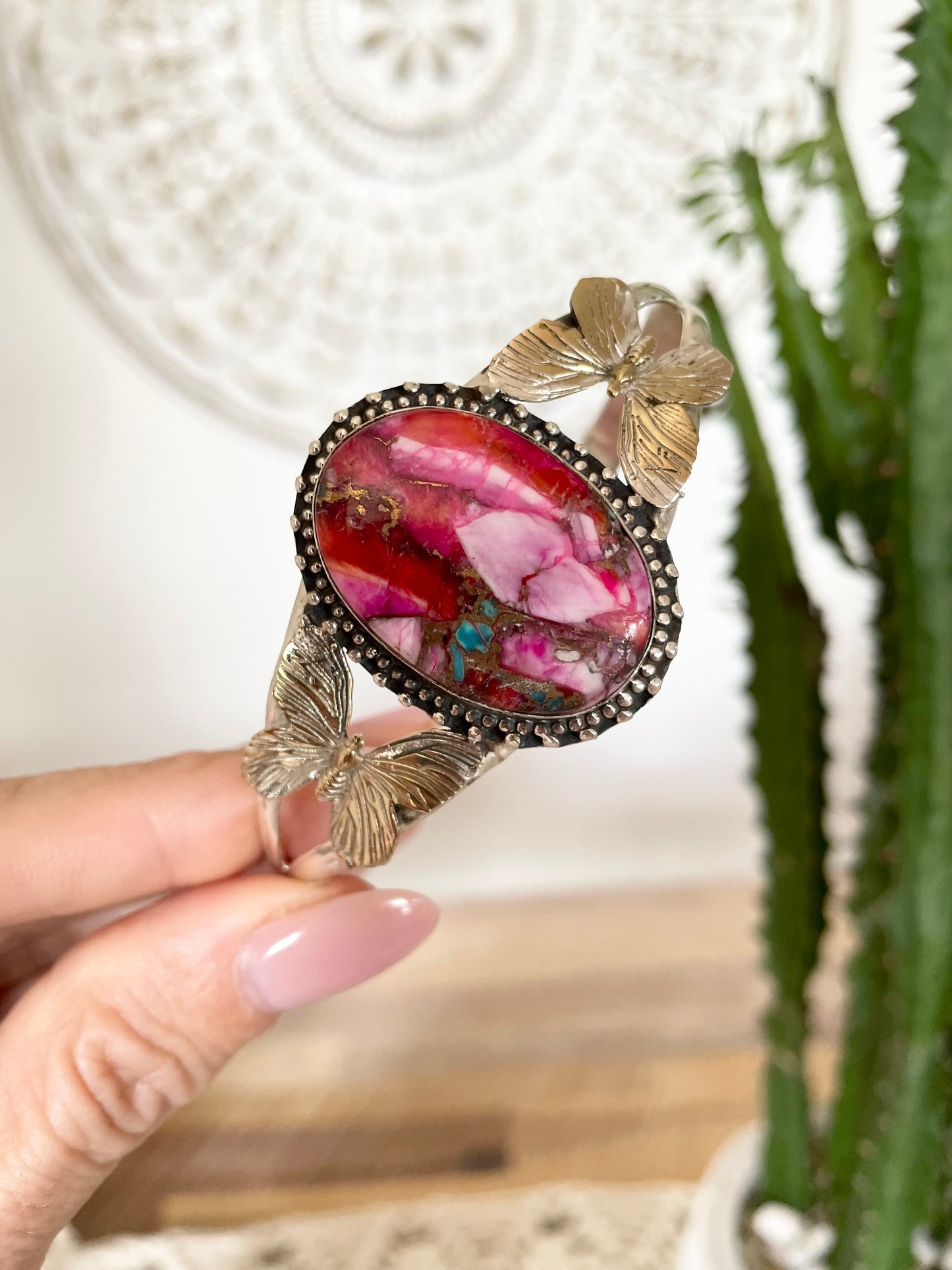 Spiny Oyster silver cuff