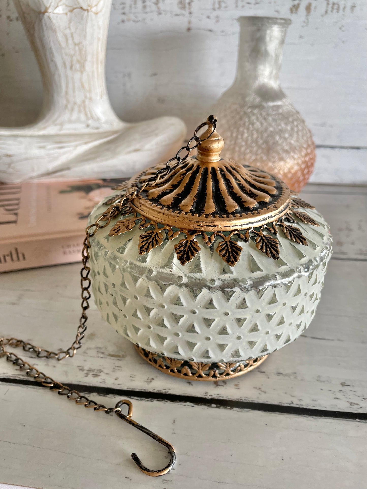 Vintage LED White Lantern