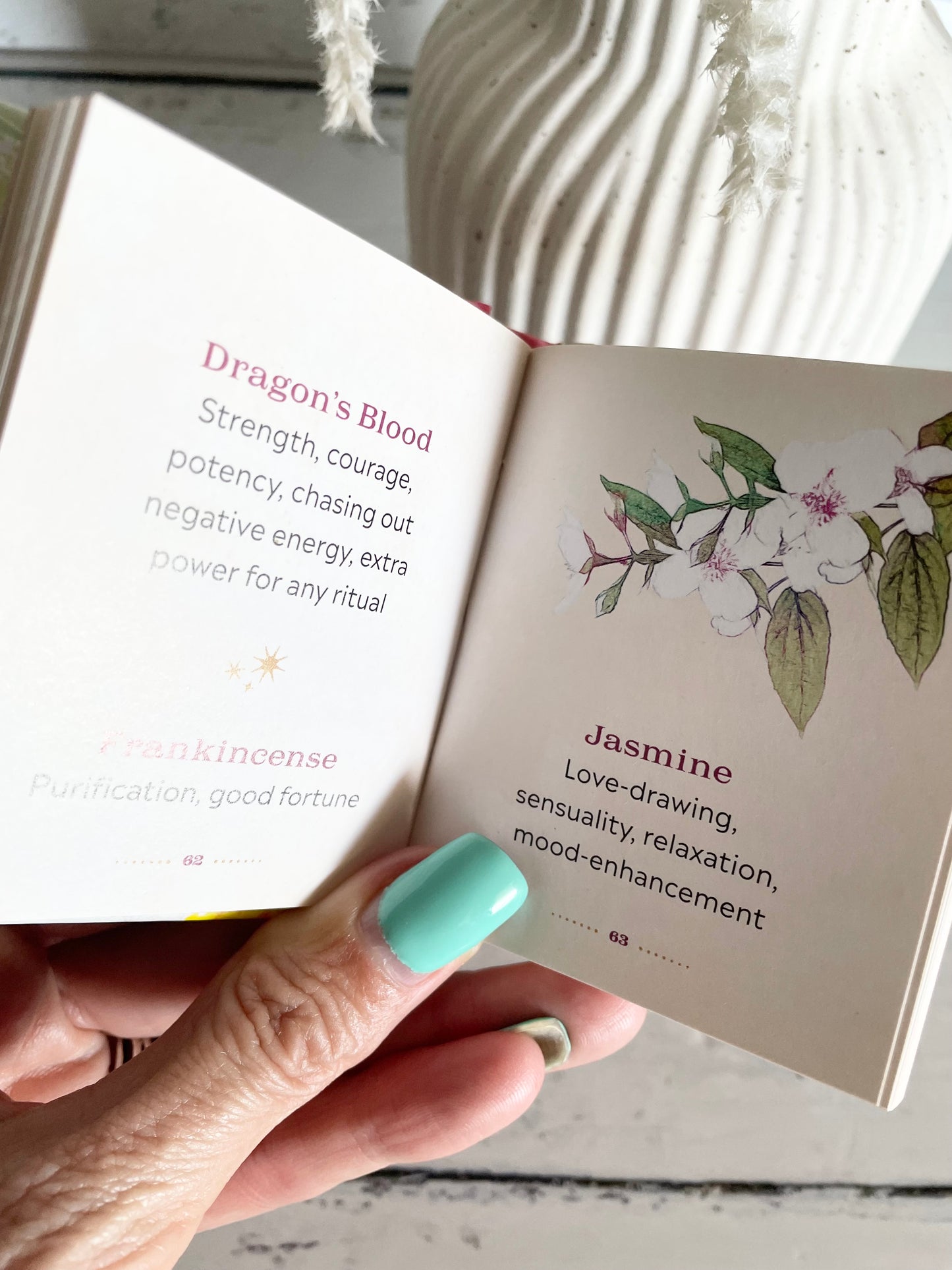 Candle Magic mini book