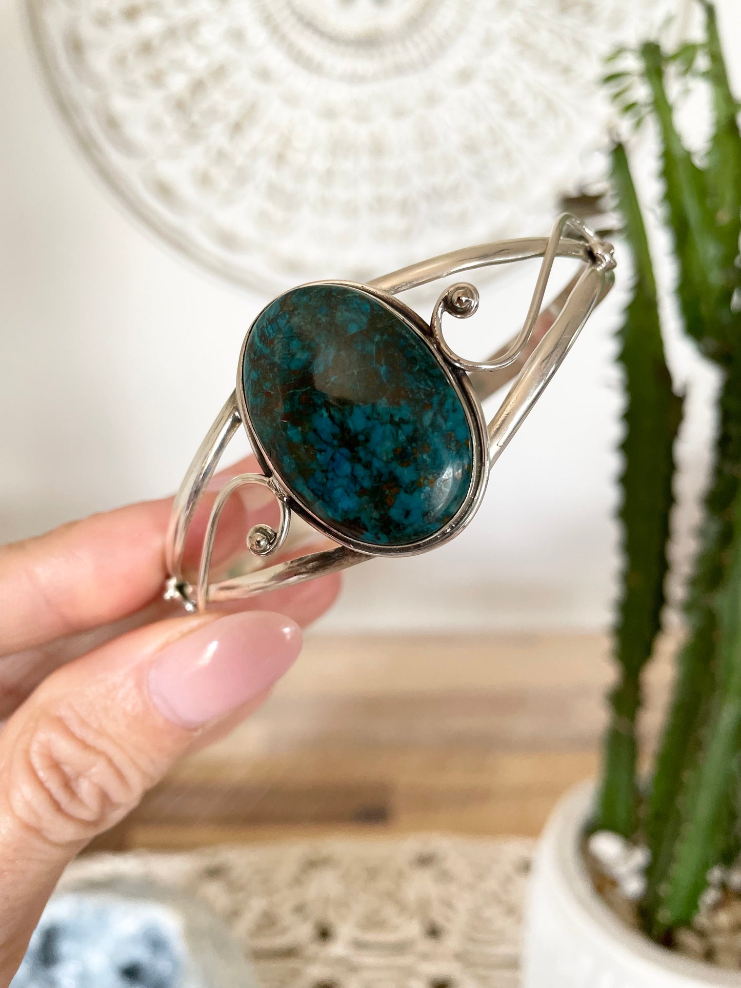 Chrysoprase silver cuff