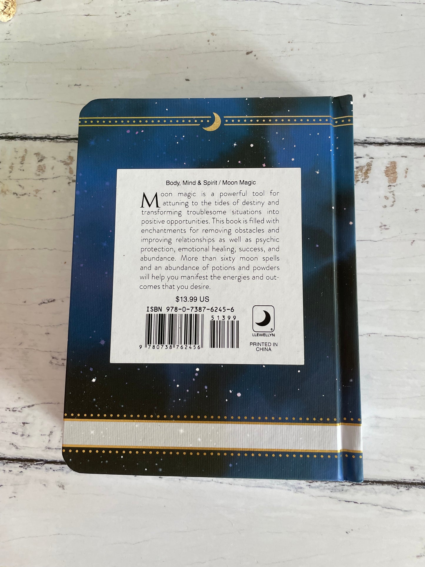 Llewellyn’s Little Book Of Moon Spells