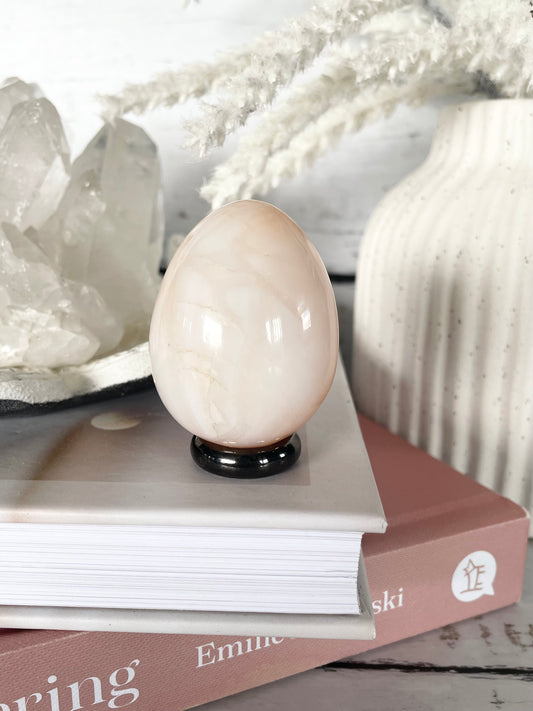 Carnelian Egg with holder