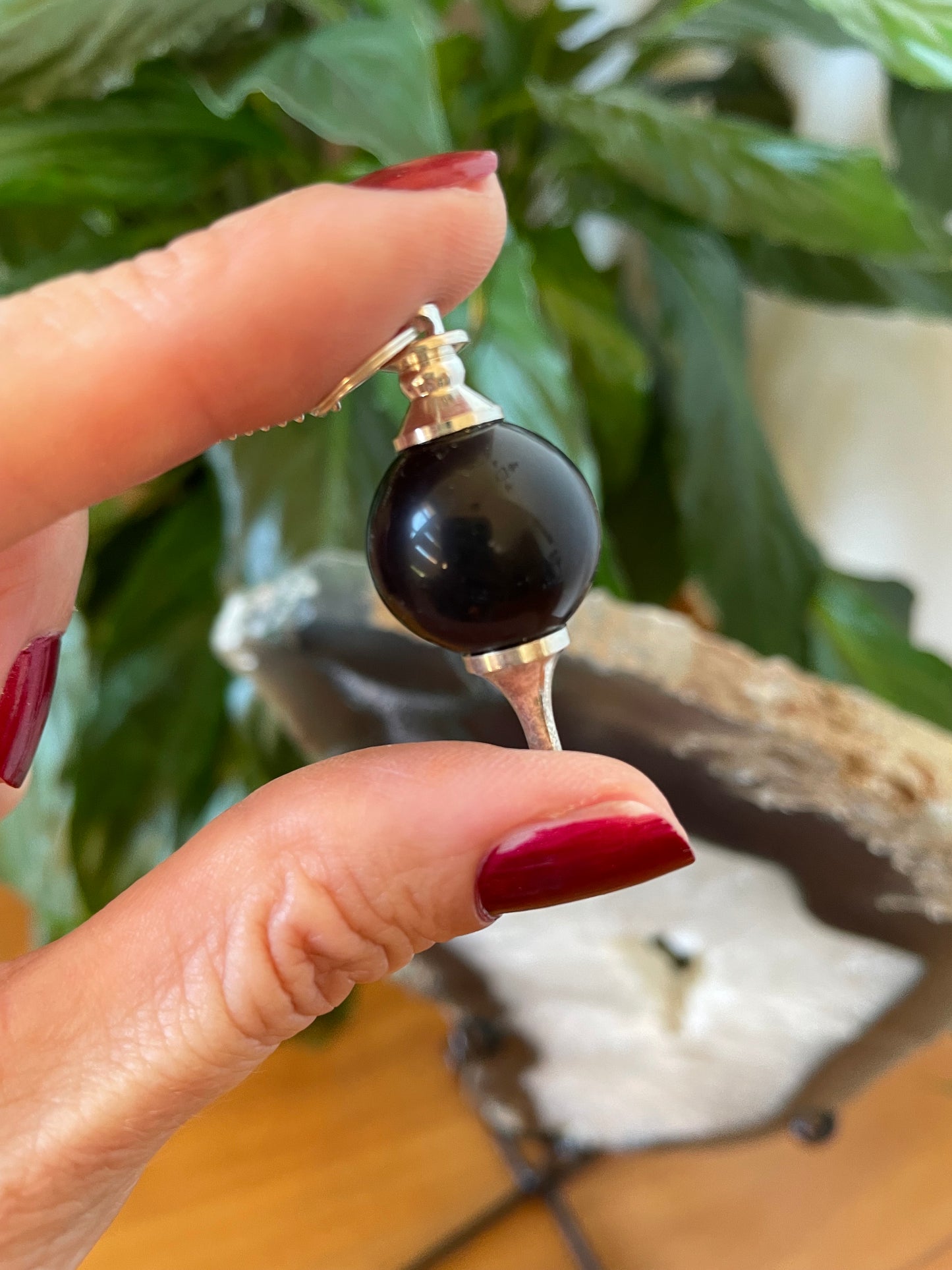 Pendulum ~ Black Onyx