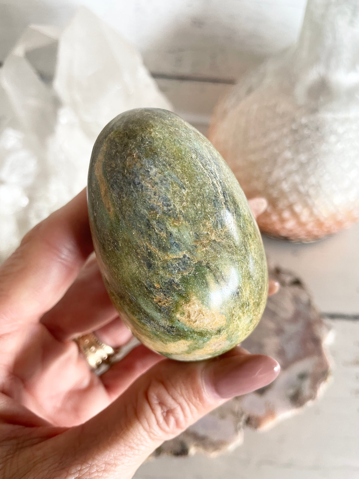 Fuchsite Egg includes holder