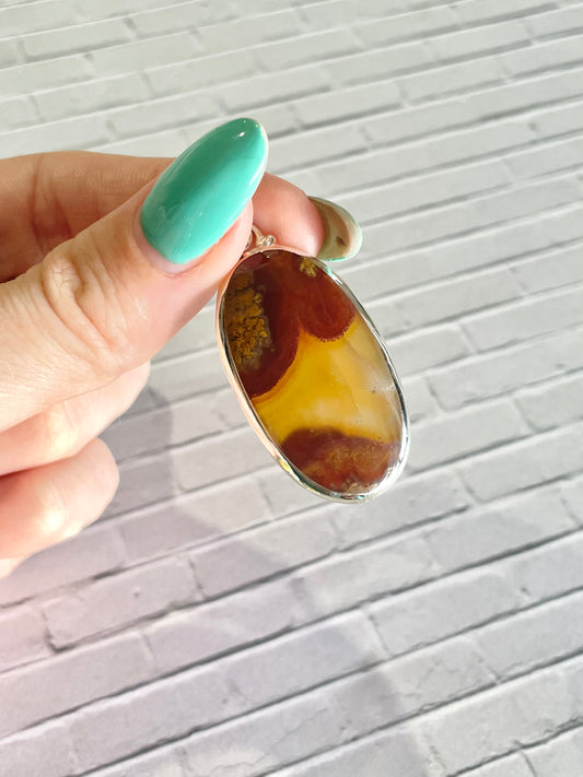 Moroccan Seam Agate Pendant