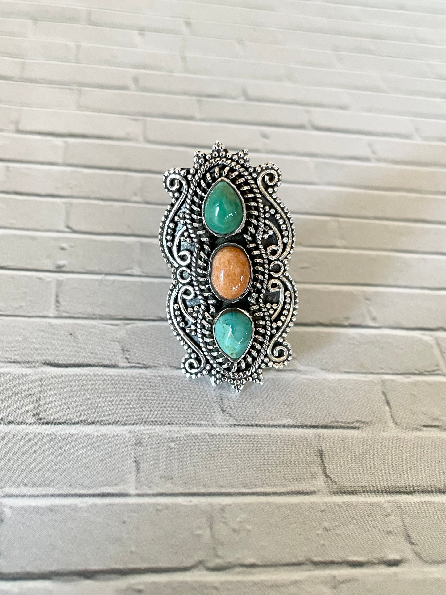 Mojave Turquoise ring ~ size 10