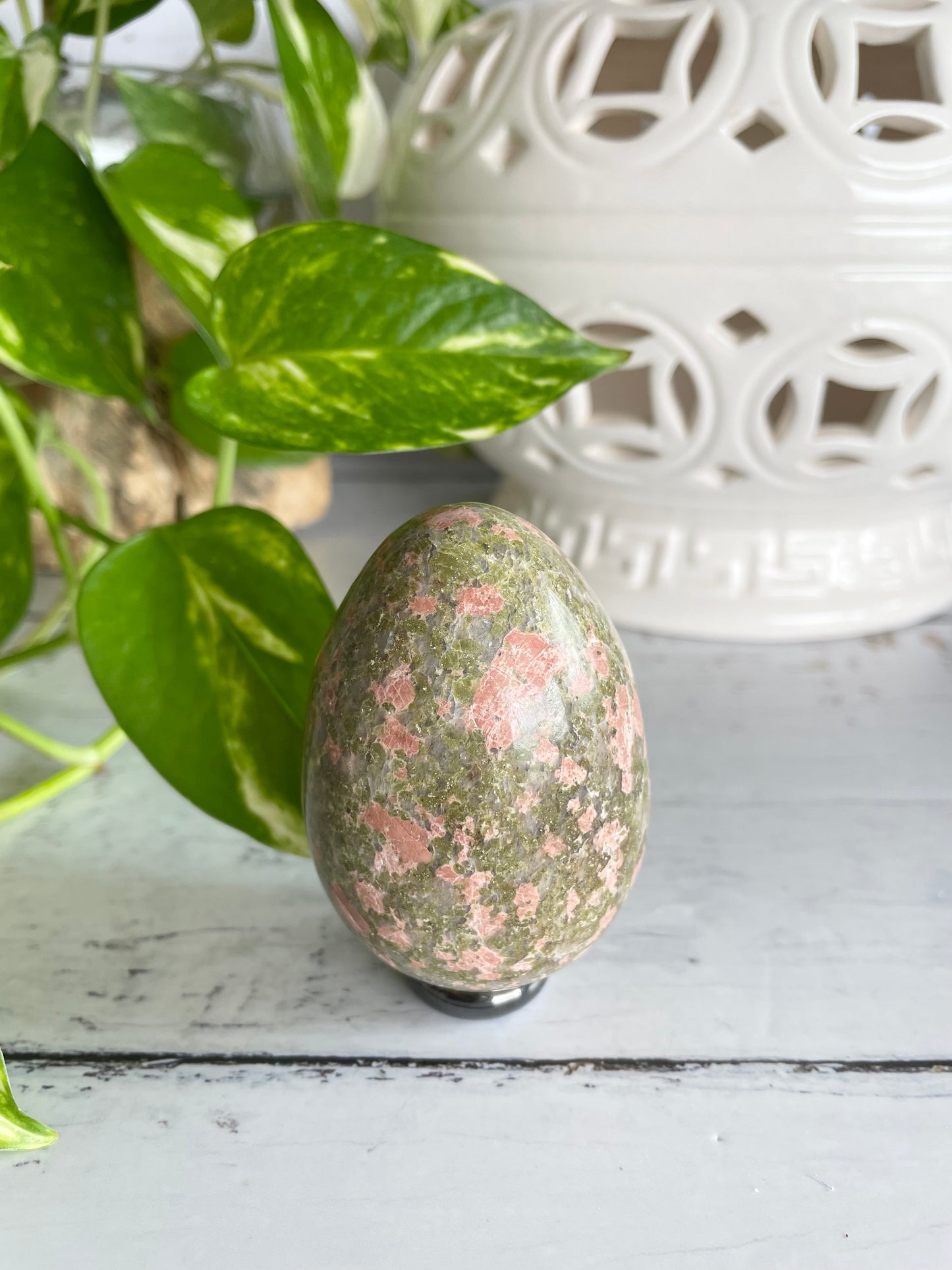 Unakite Egg Includes Hematite Ring