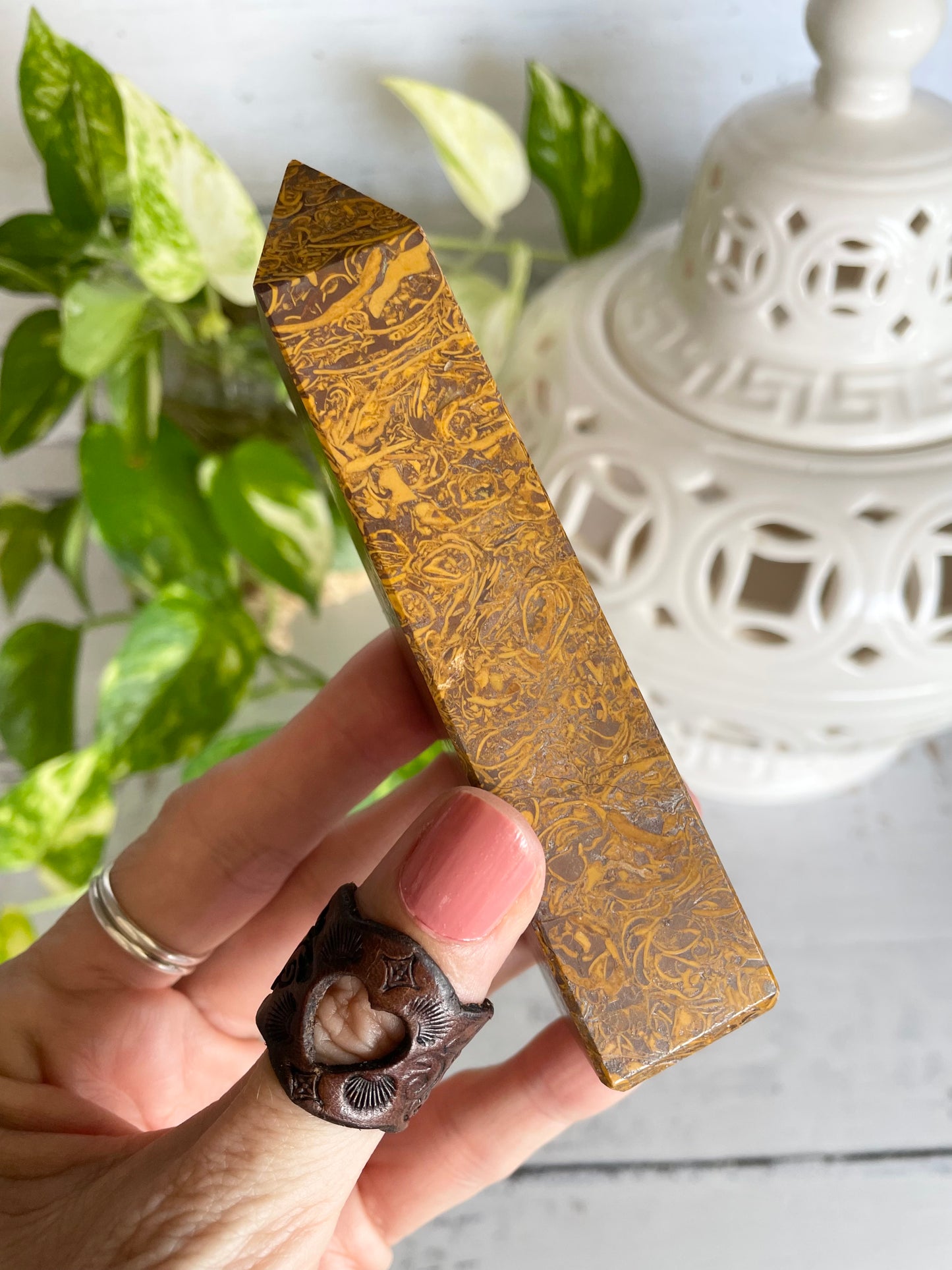 Calligraphy Jasper Obelisk