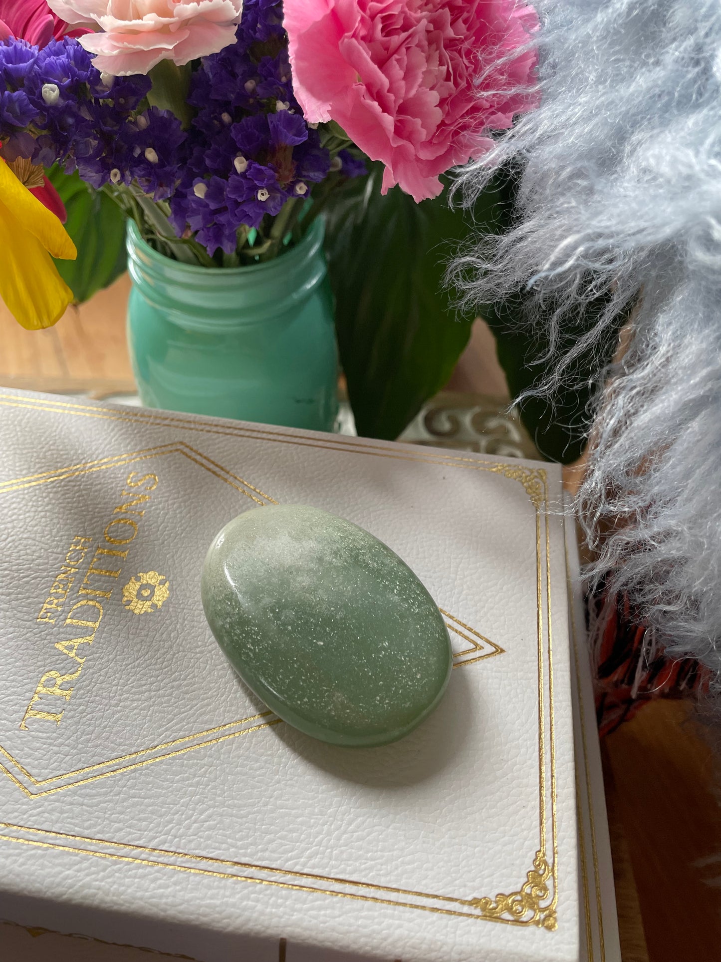 Green Aventurine Pillow Palm Stone