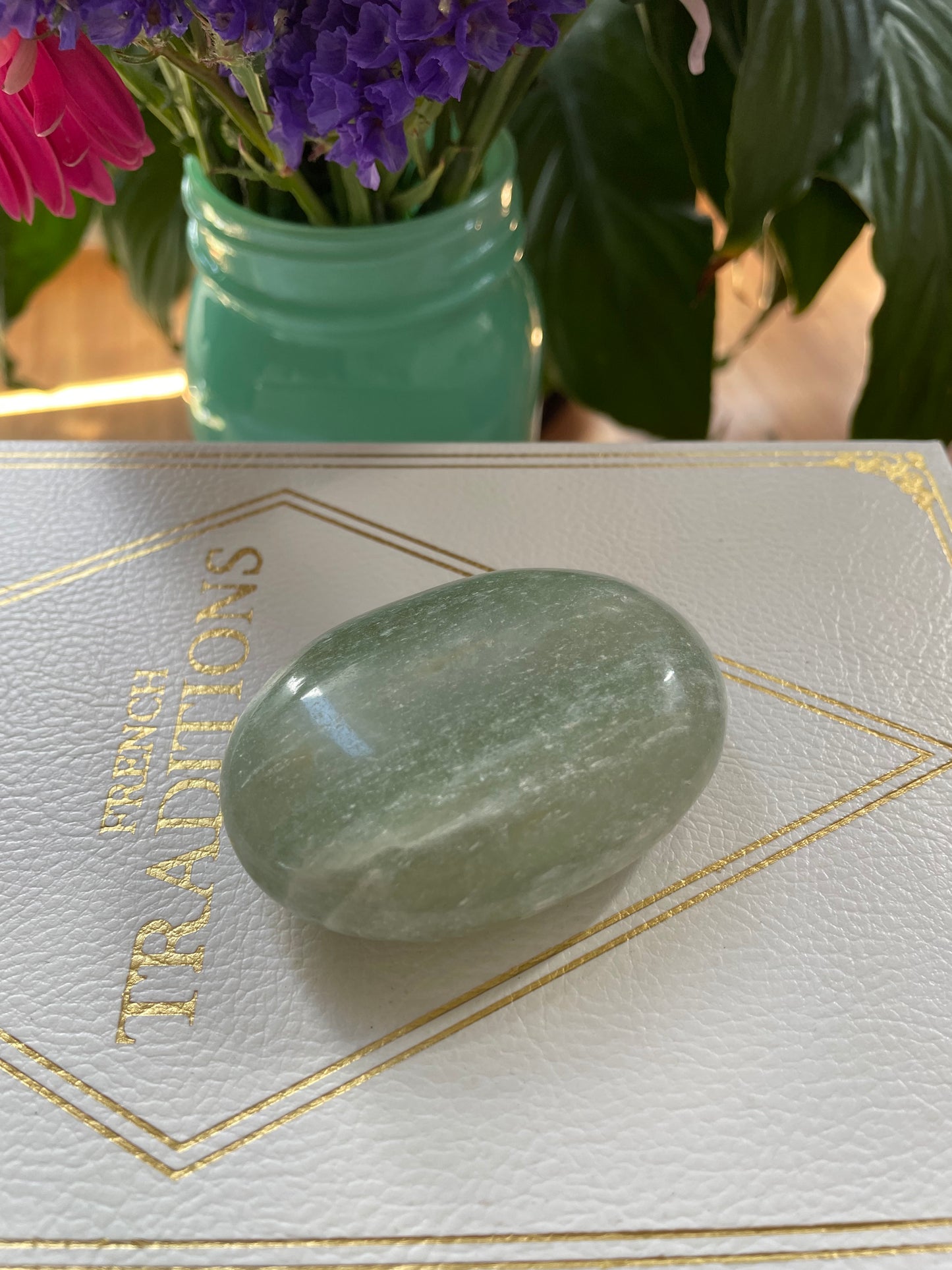 Green Aventurine Pillow Palm Stone