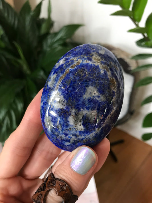 Lapis Lazuli Pillow / Palm Stone