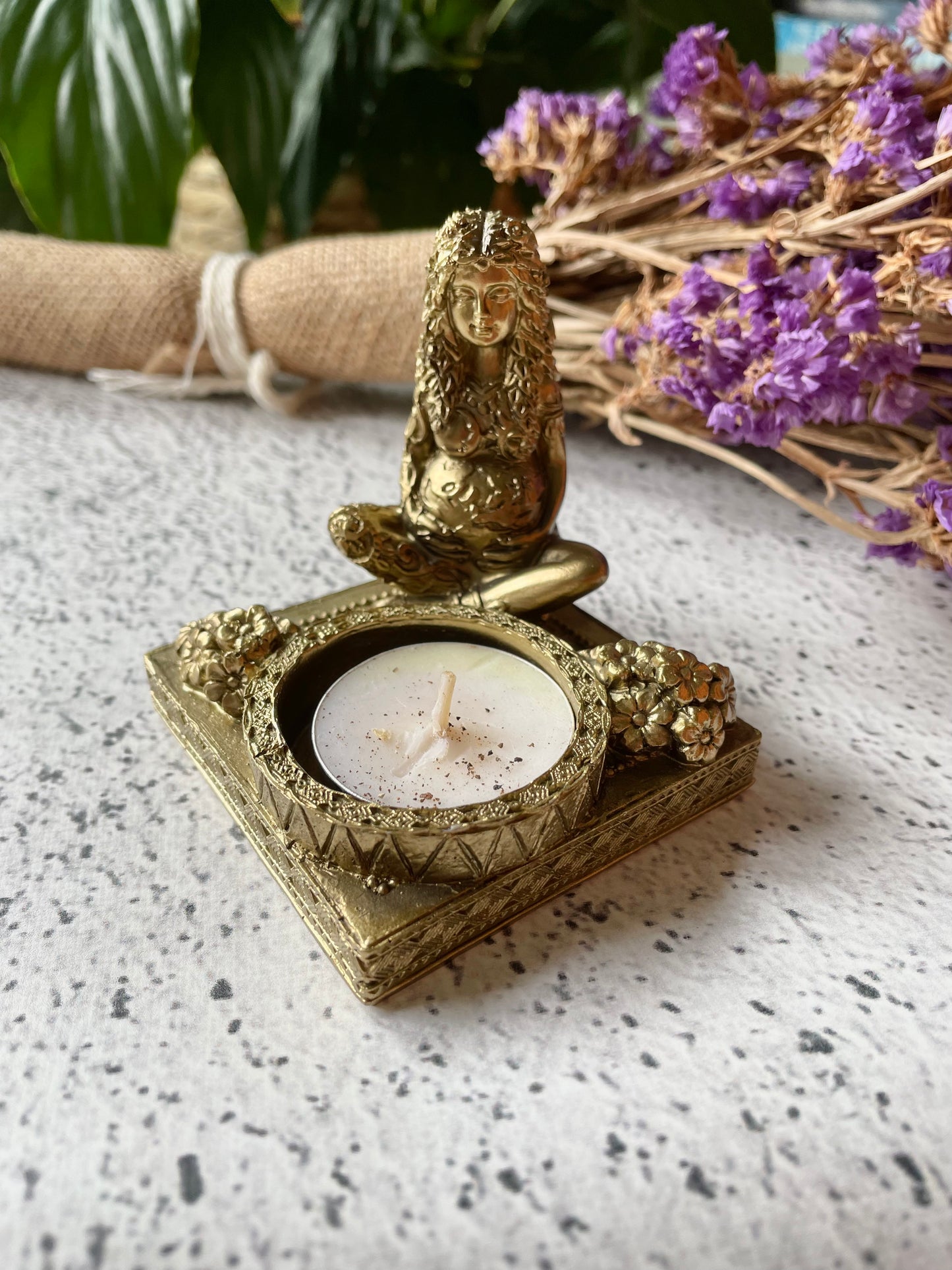Gaia Tealight Candle Holder